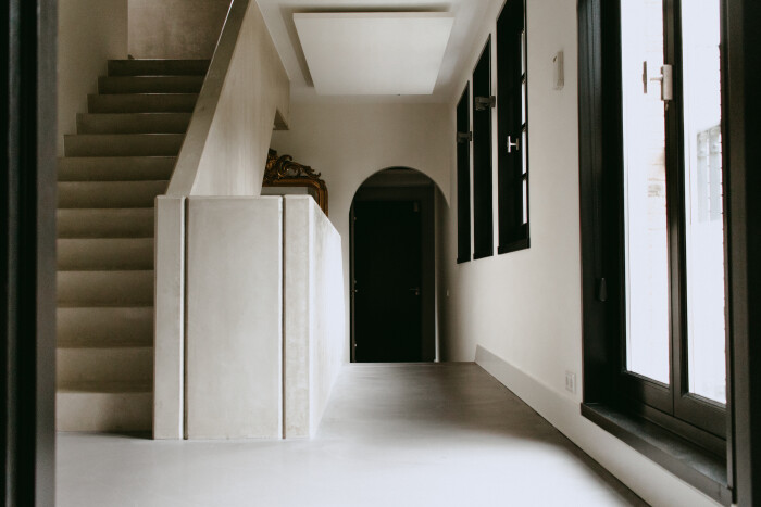 Wat is de dikte van een gietvloer - Wat is een gietvloer - Hoe onderhoud je een gietvloer - Ontdek Knulst Amsterdam Utrecht Nunspeet